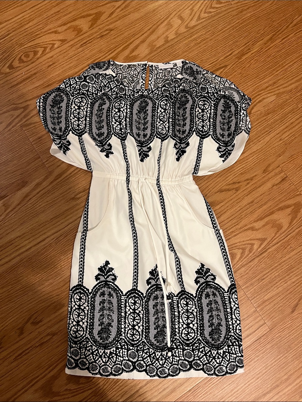 New York & Company White Dress with Black Embroidered Motif